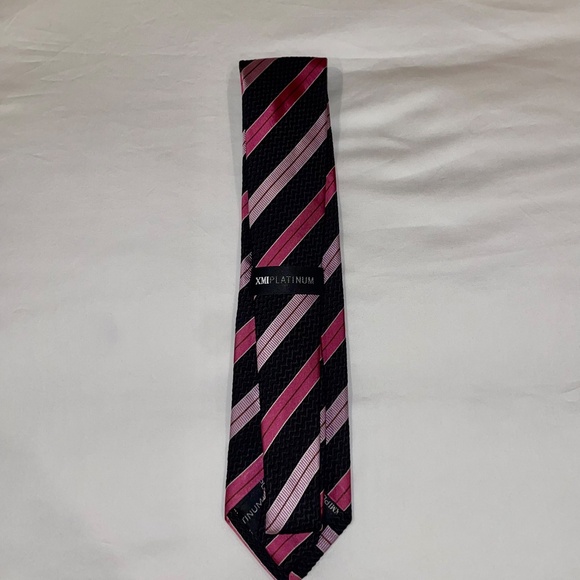 XMI Platinum Tie - Picture 2 of 2